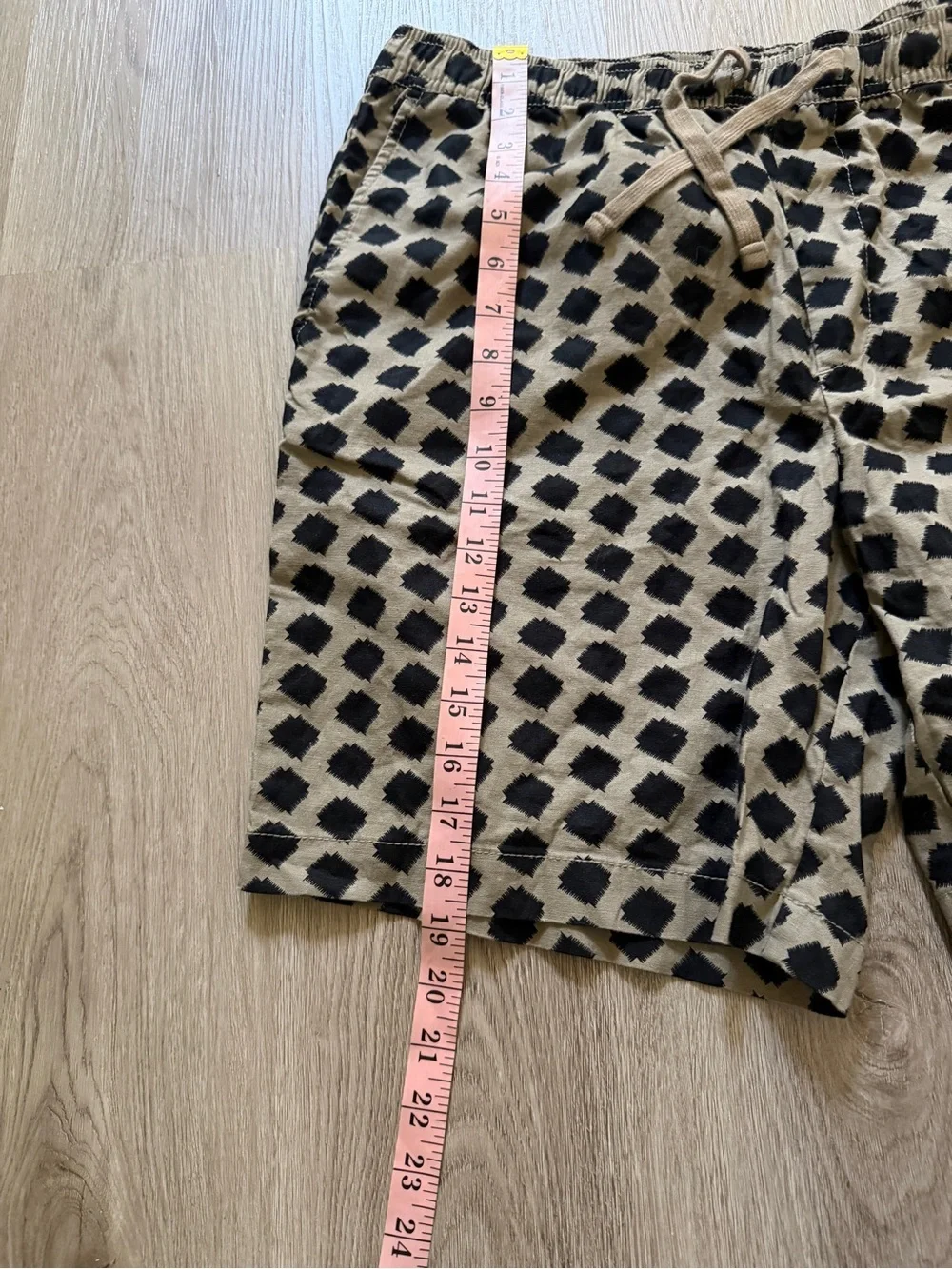 Banana Republic Beige and Black Geometric Print Shorts